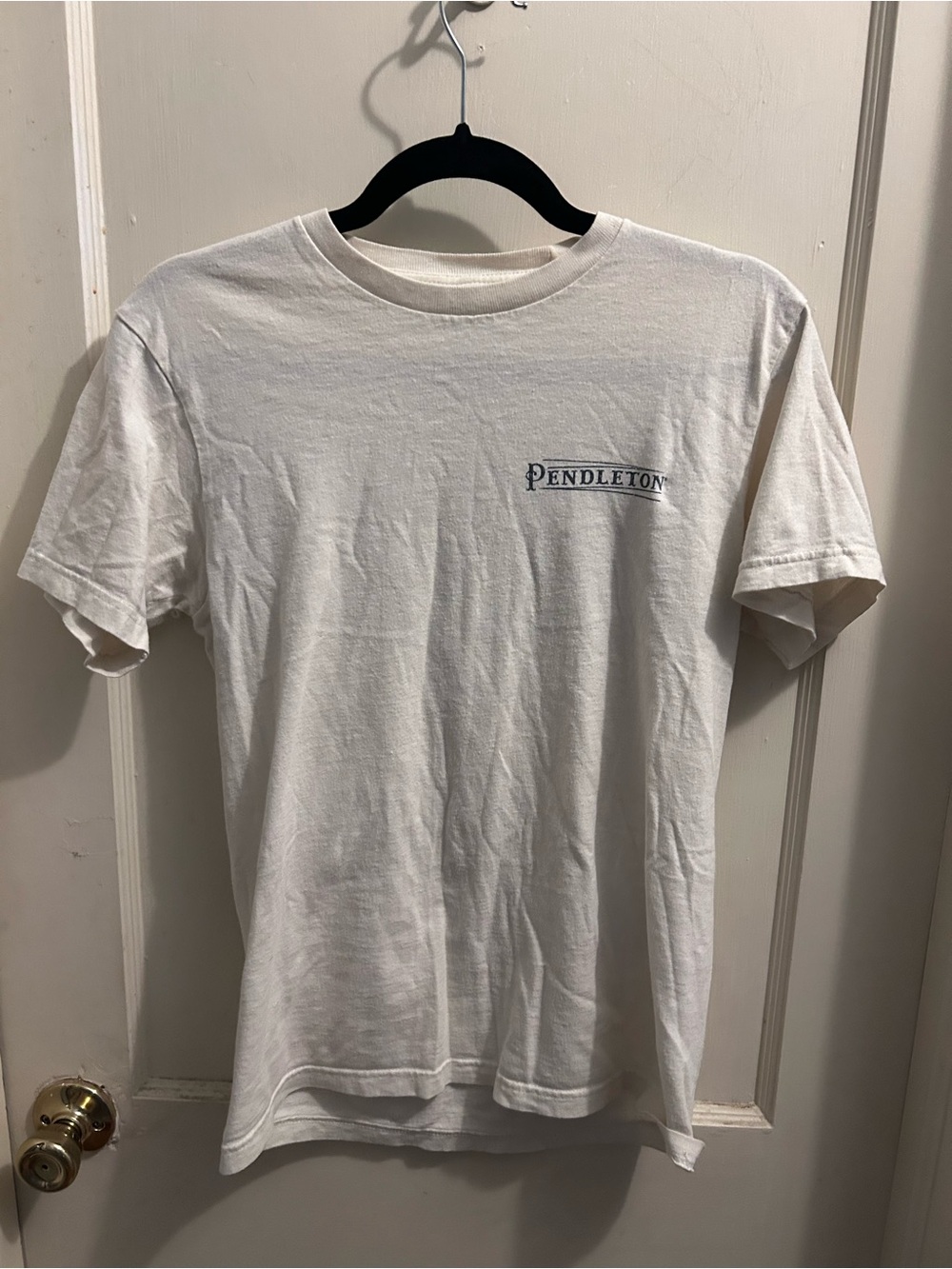 Pendleton Cream Short Sleeve Crewneck T-Shirt with Chest Logo Small